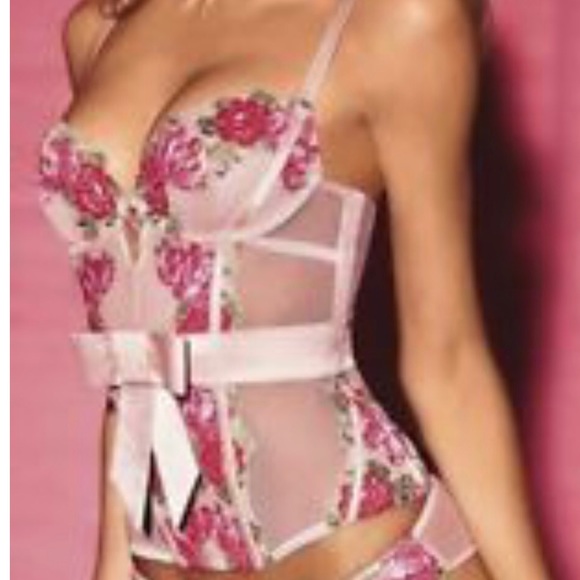 Victoria's Secret Other - VICTORIA’S SECRET Pink Floral Bustier